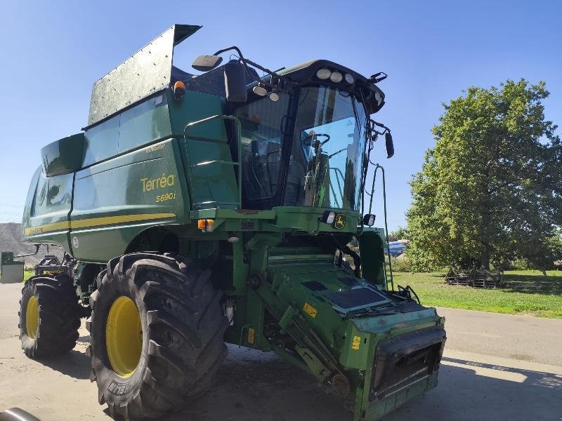 Mähdrescher typu John Deere S690 HILLMASTER, Gebrauchtmaschine v VERDUN (Obrázek 3)
