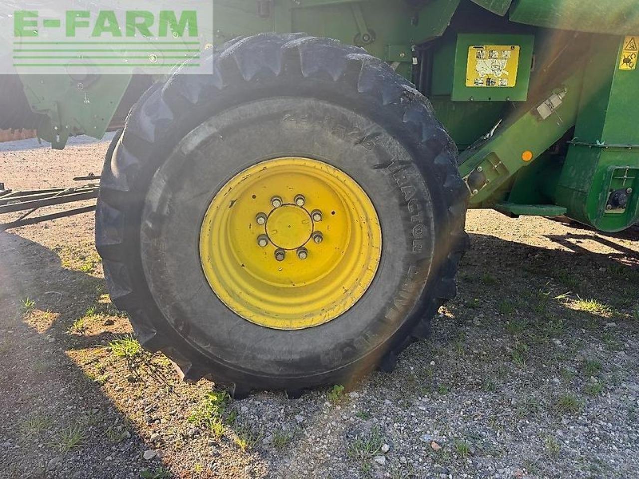 Mähdrescher del tipo John Deere s690, Gebrauchtmaschine In NORDWESTUCKERMARK / OT FÜRSTENWERDER (Immagine 8)