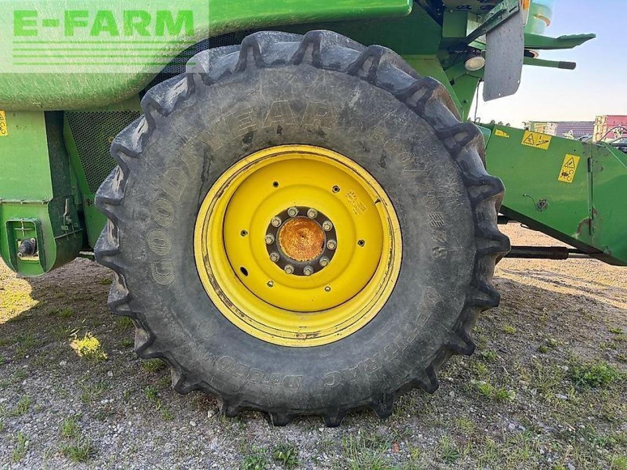 Mähdrescher del tipo John Deere s690, Gebrauchtmaschine In NORDWESTUCKERMARK / OT FÜRSTENWERDER (Immagine 9)