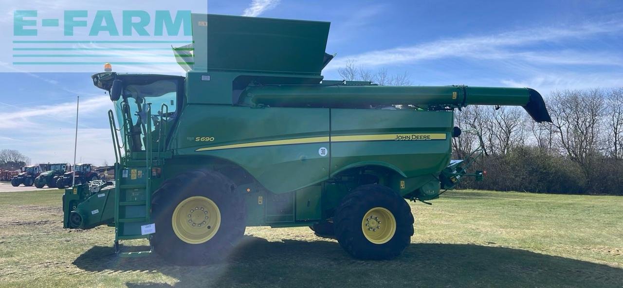 Mähdrescher typu John Deere S690, Gebrauchtmaschine v BRAMMING (Obrázek 2)