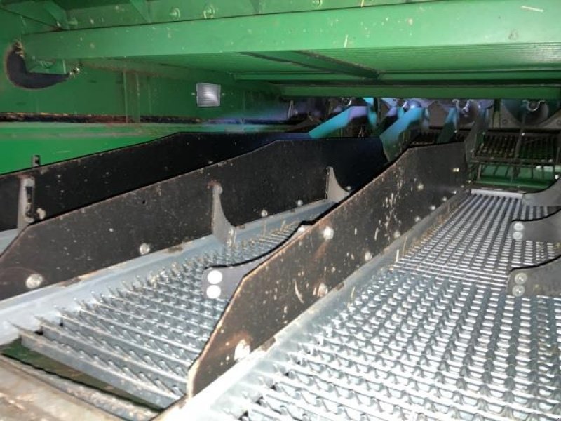 Mähdrescher van het type John Deere S690, Gebrauchtmaschine in Bramming (Foto 9)