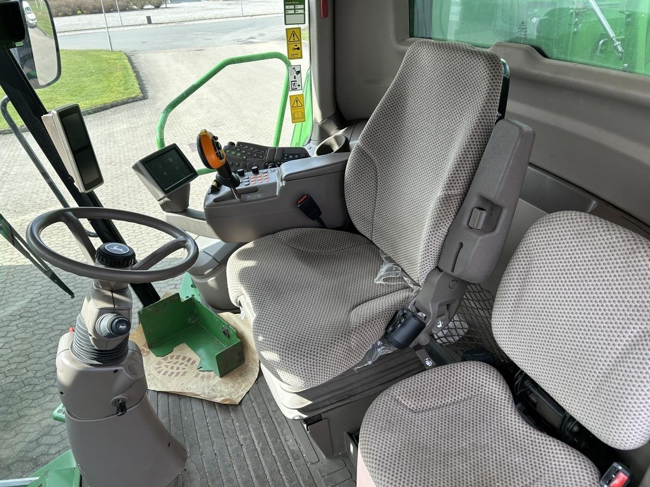 Mähdrescher van het type John Deere S690, Gebrauchtmaschine in Bramming (Foto 21)