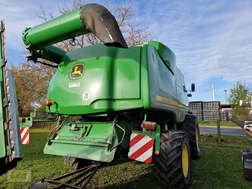 Mähdrescher del tipo John Deere S690, Gebrauchtmaschine In Schenkenberg (Immagine 8)