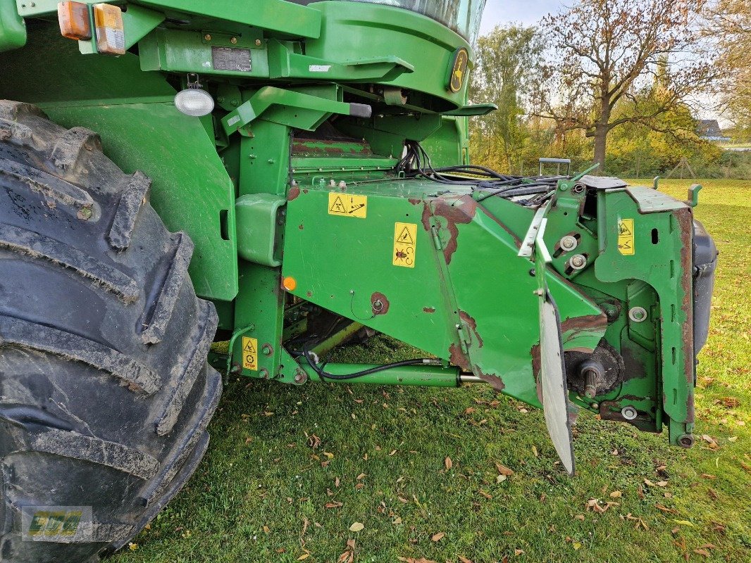 Mähdrescher del tipo John Deere S690, Gebrauchtmaschine In Schenkenberg (Immagine 9)