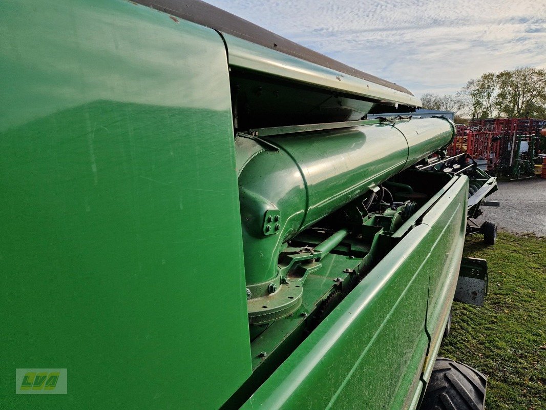 Mähdrescher del tipo John Deere S690, Gebrauchtmaschine In Schenkenberg (Immagine 17)