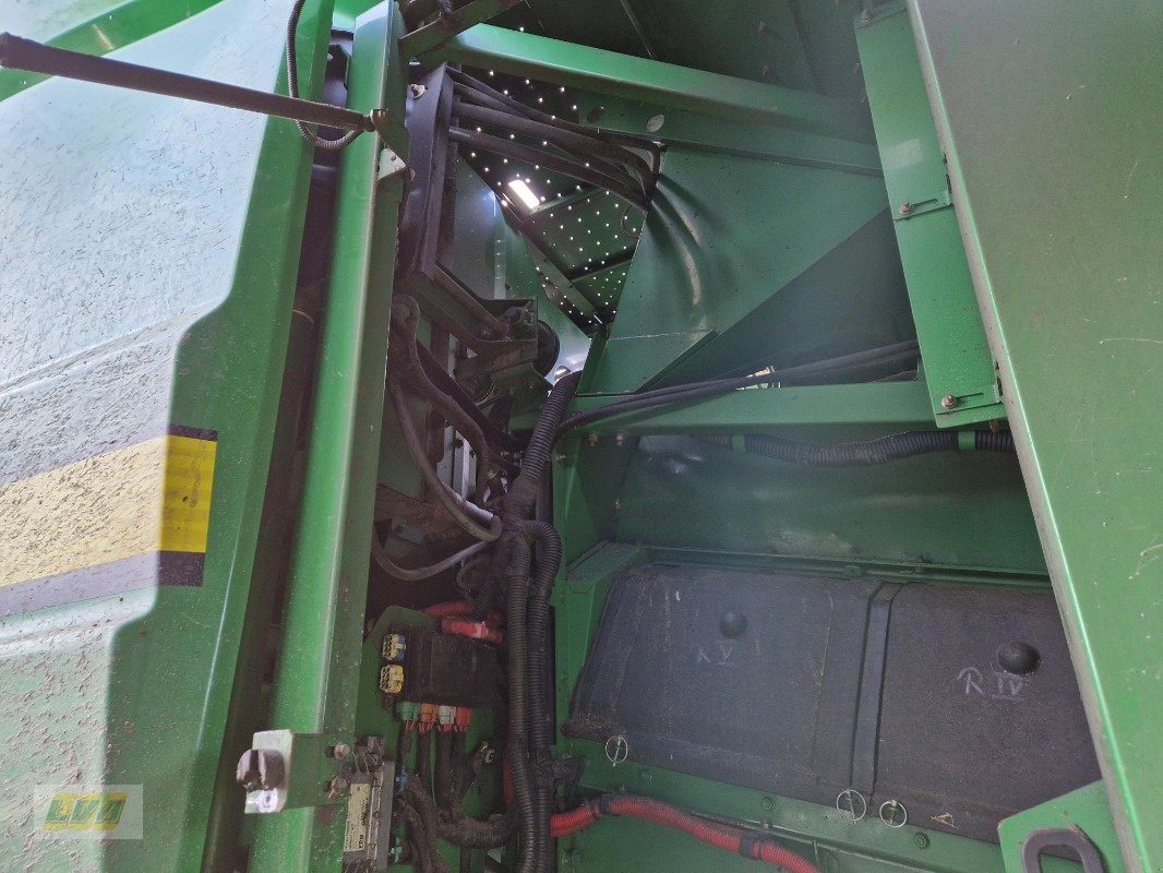 Mähdrescher del tipo John Deere S690, Gebrauchtmaschine In Schenkenberg (Immagine 25)
