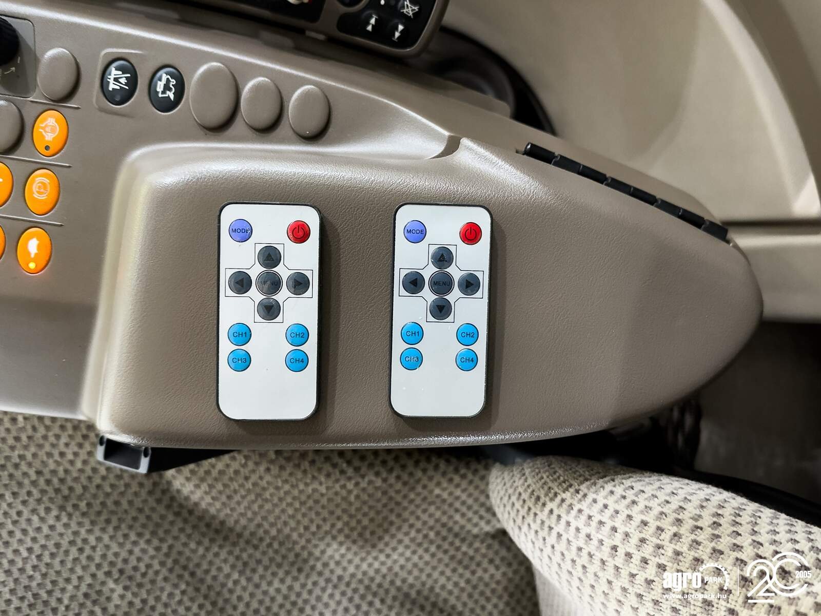 Mähdrescher des Typs John Deere S690i, Gebrauchtmaschine in Csengele (Bild 18)