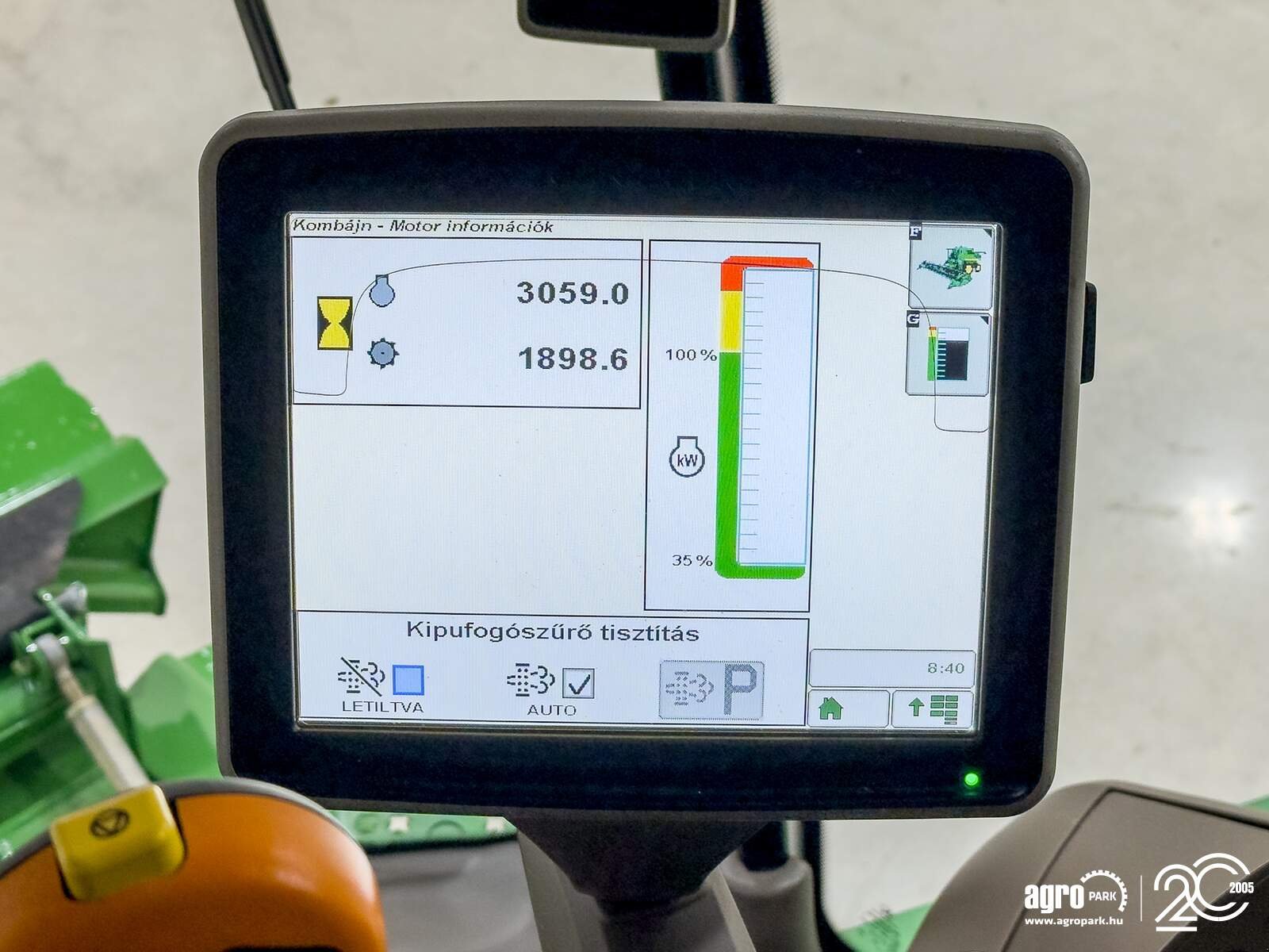 Mähdrescher des Typs John Deere S690i, Gebrauchtmaschine in Csengele (Bild 20)