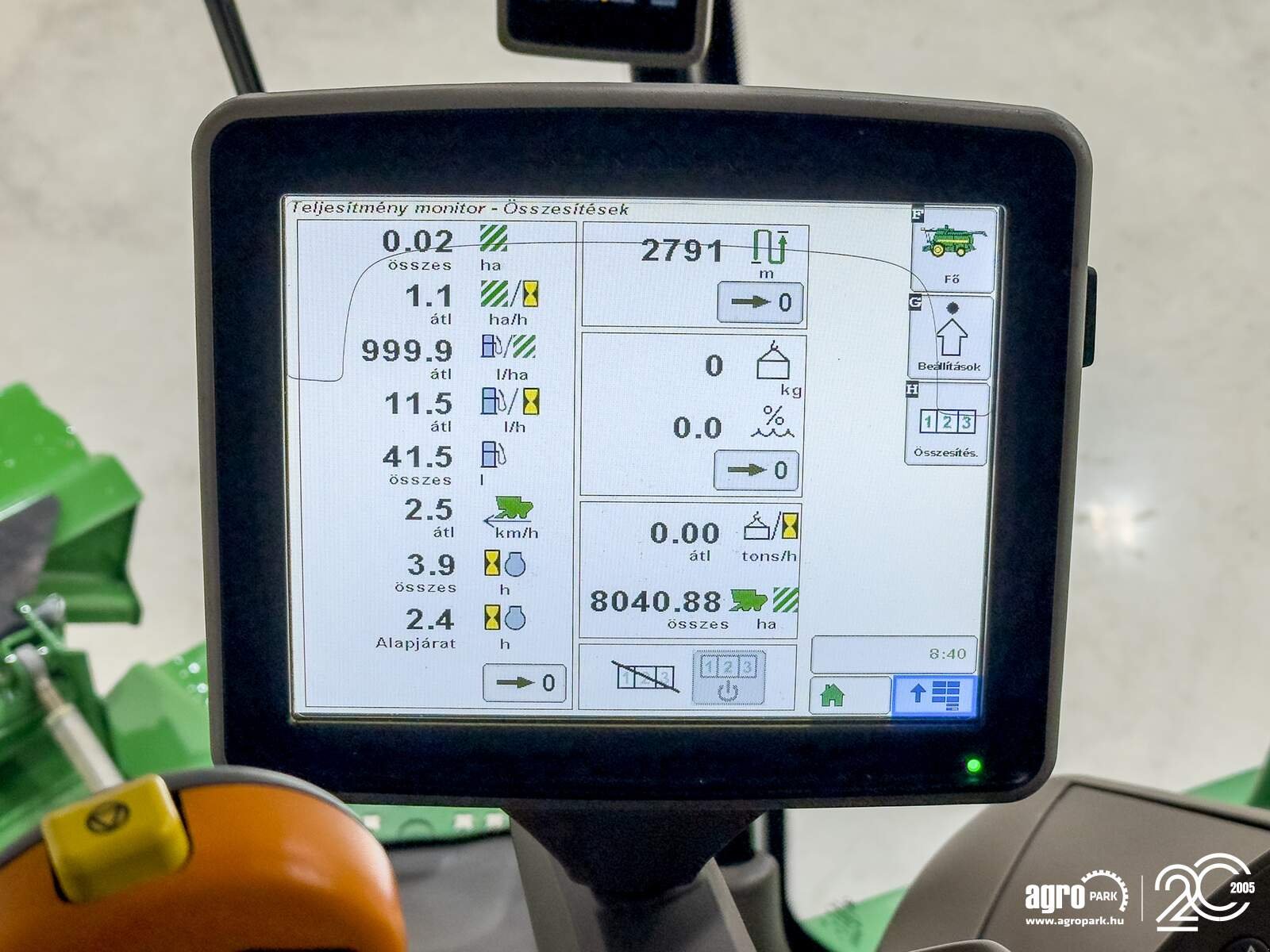 Mähdrescher des Typs John Deere S690i, Gebrauchtmaschine in Csengele (Bild 21)