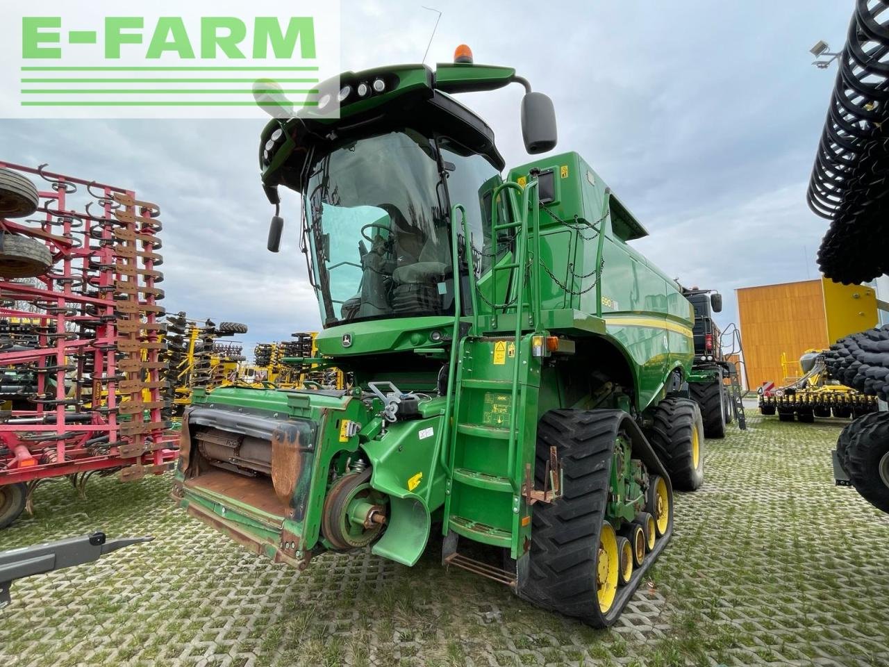 Mähdrescher of the type John Deere S690i, Gebrauchtmaschine in Hamburg (Picture 1)