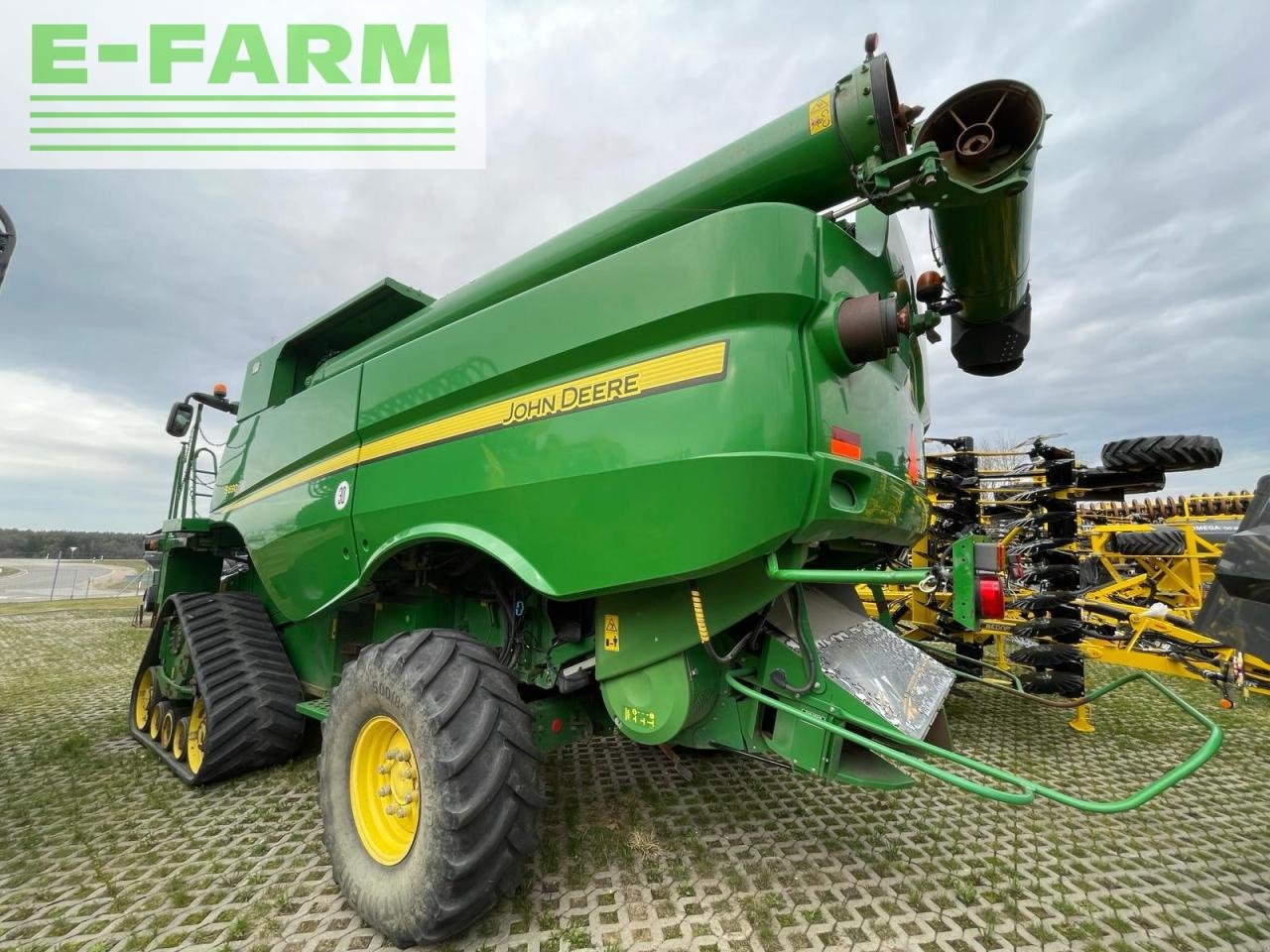 Mähdrescher of the type John Deere S690i, Gebrauchtmaschine in Hamburg (Picture 7)