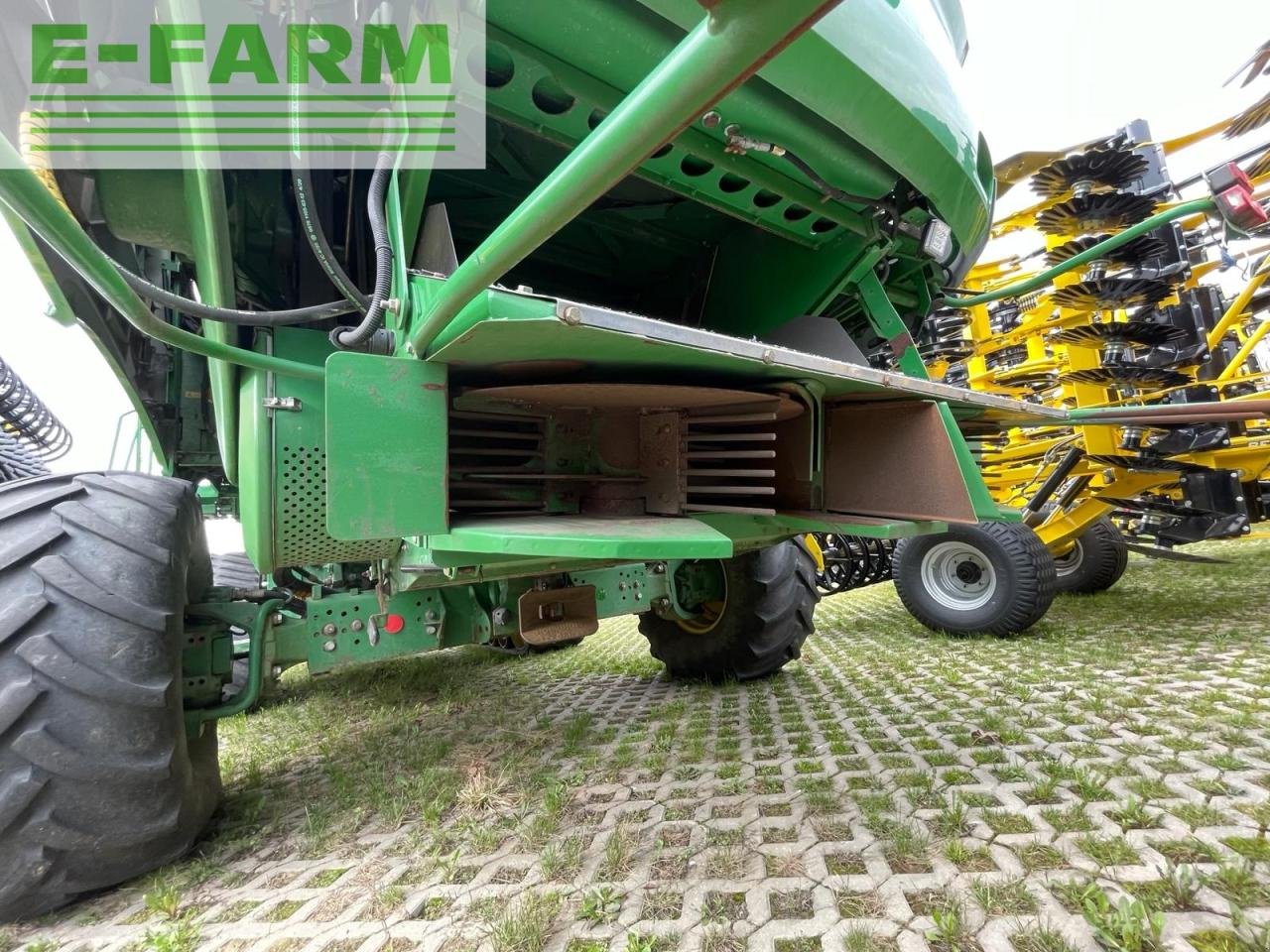 Mähdrescher of the type John Deere S690i, Gebrauchtmaschine in Hamburg (Picture 10)