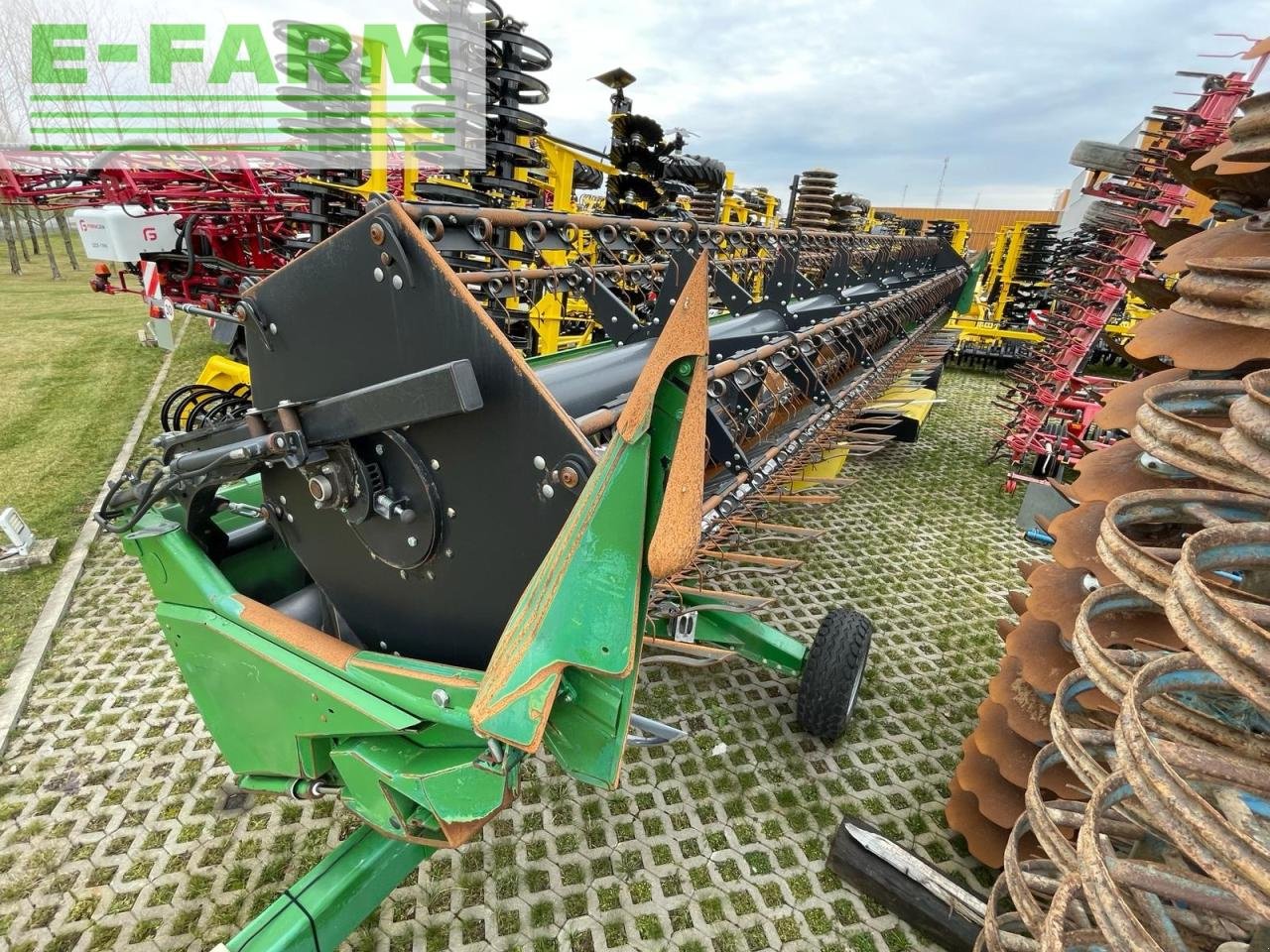 Mähdrescher of the type John Deere S690i, Gebrauchtmaschine in Hamburg (Picture 11)