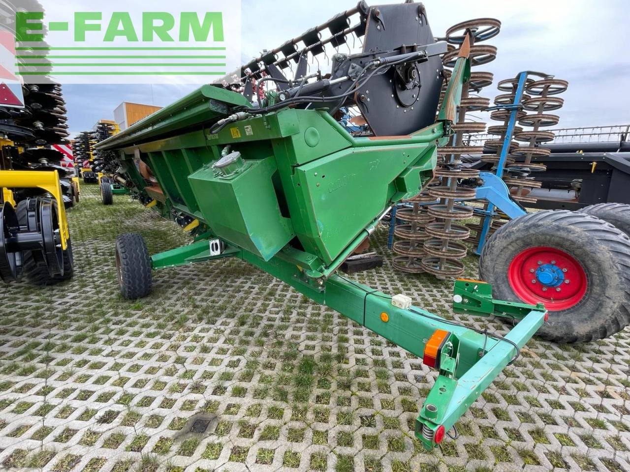 Mähdrescher of the type John Deere S690i, Gebrauchtmaschine in Hamburg (Picture 24)