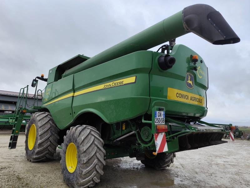Mähdrescher del tipo John Deere S770, Gebrauchtmaschine en CHAUMESNIL (Imagen 4)