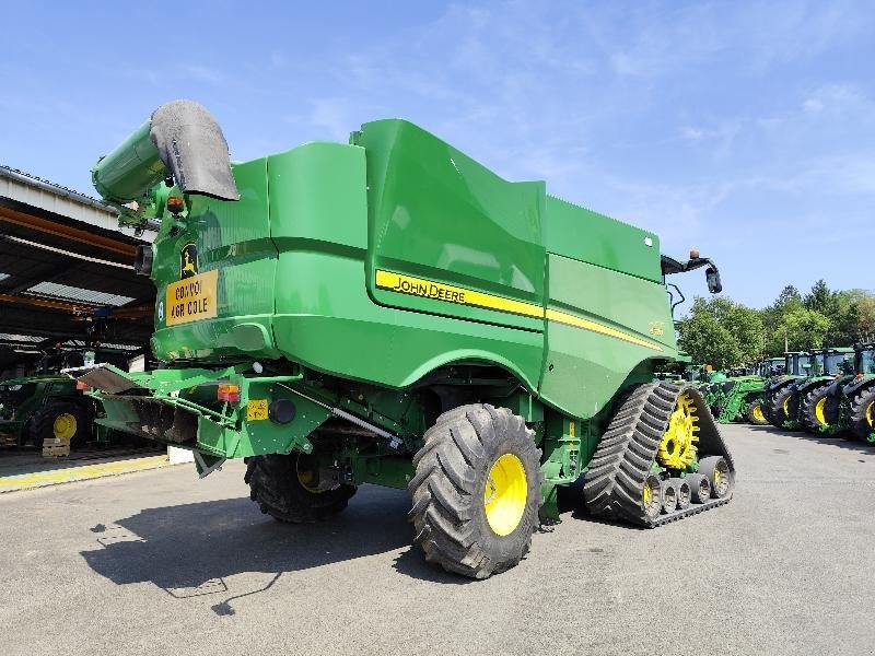 Mähdrescher des Typs John Deere S770, Gebrauchtmaschine in SAINT GENEST D'AMBIERE (Bild 4)