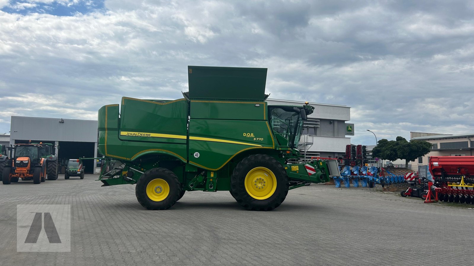 Mähdrescher des Typs John Deere S770i, Gebrauchtmaschine in Regensburg (Bild 4)