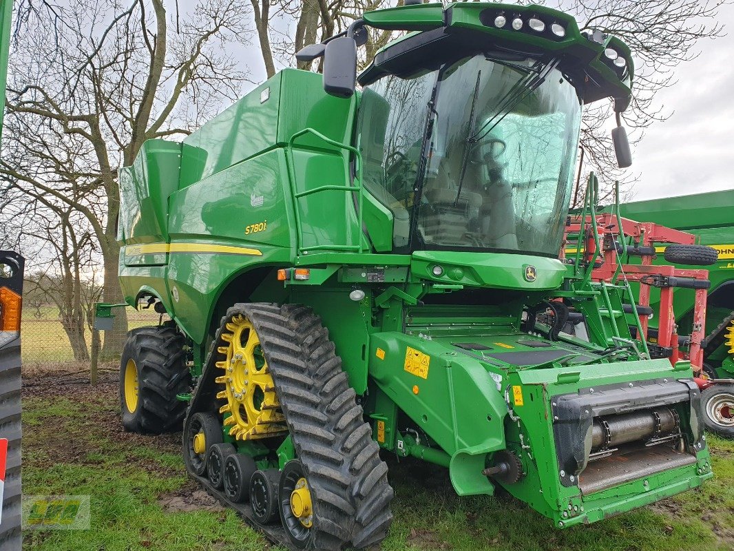 Mähdrescher del tipo John Deere S780 Raupe oder Räder, Gebrauchtmaschine In Schenkenberg (Immagine 2)