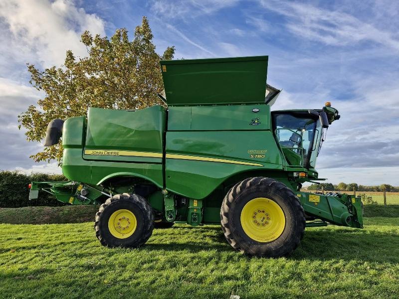 Mähdrescher typu John Deere S780, Gebrauchtmaschine v BRAY en Val (Obrázek 2)