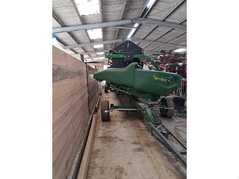 Mähdrescher typu John Deere S780, Gebrauchtmaschine v CHAUMESNIL (Obrázek 5)