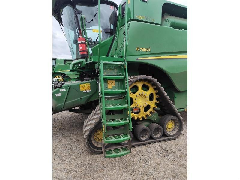 Mähdrescher типа John Deere S780, Gebrauchtmaschine в SAINT GENEST D'AMBIERE (Фотография 5)