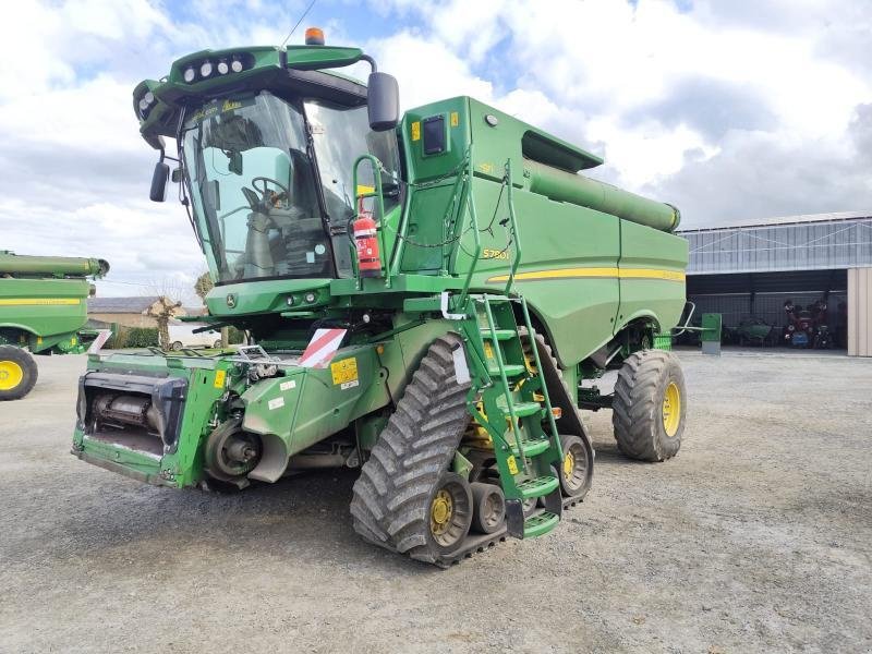 Mähdrescher типа John Deere S780, Gebrauchtmaschine в SAINT GENEST D'AMBIERE (Фотография 1)