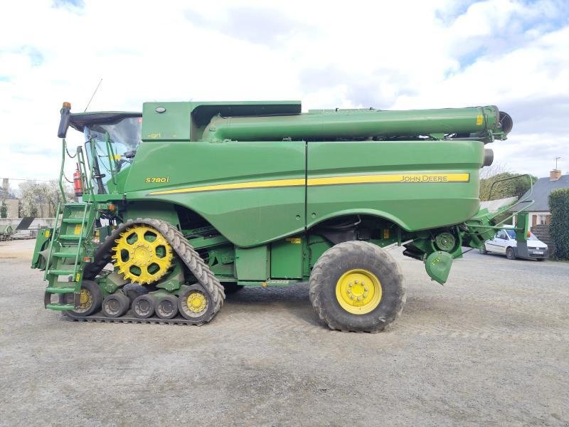 Mähdrescher типа John Deere S780, Gebrauchtmaschine в SAINT GENEST D'AMBIERE (Фотография 2)