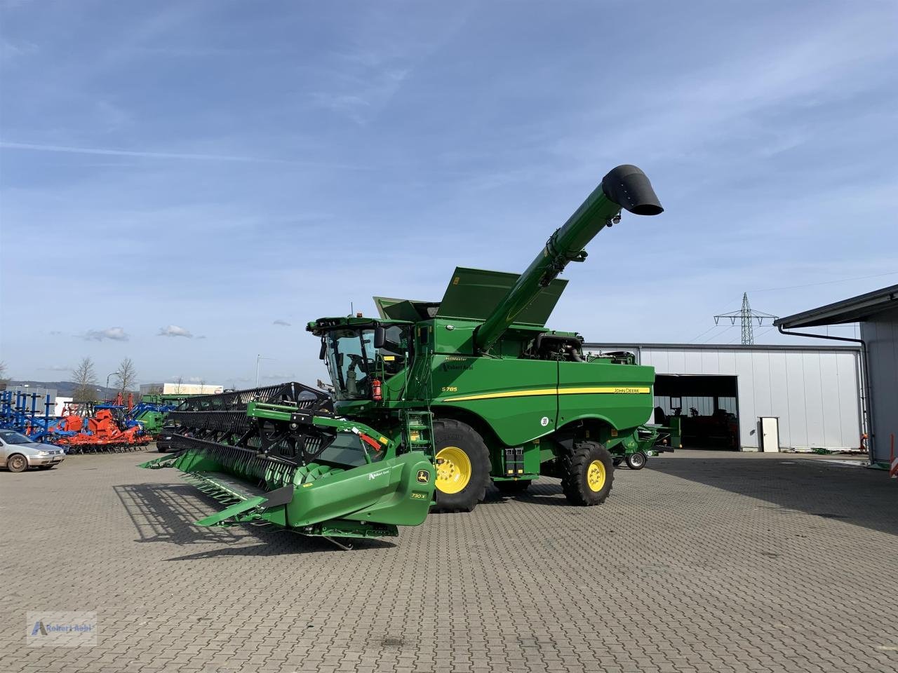 Mähdrescher des Typs John Deere S785 HM, Neumaschine in Wittlich (Bild 2)