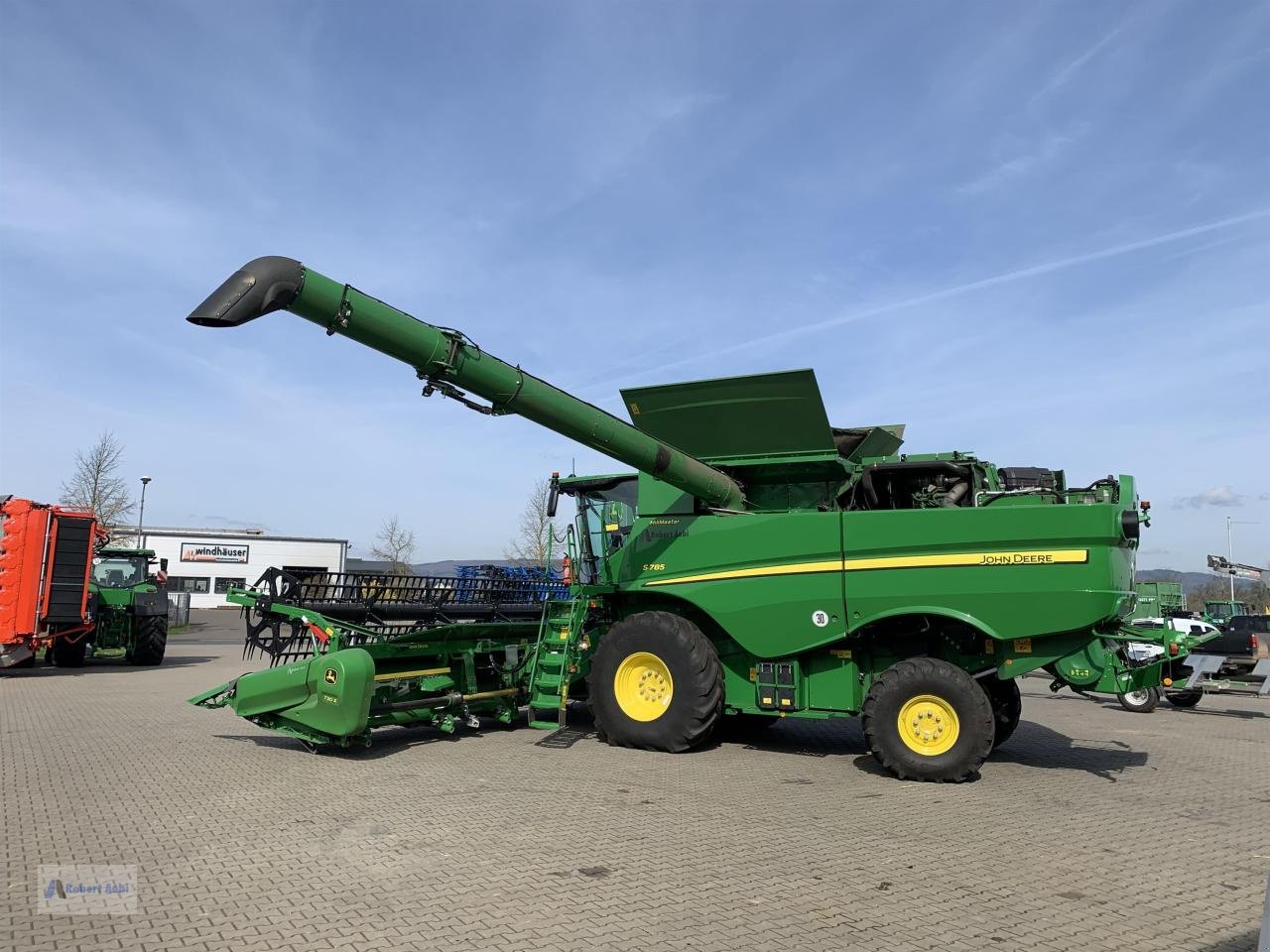 Mähdrescher des Typs John Deere S785 HM, Neumaschine in Wittlich (Bild 4)