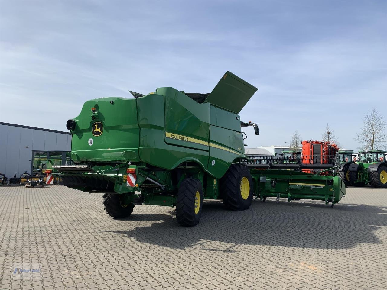 Mähdrescher des Typs John Deere S785 HM, Neumaschine in Wittlich (Bild 7)