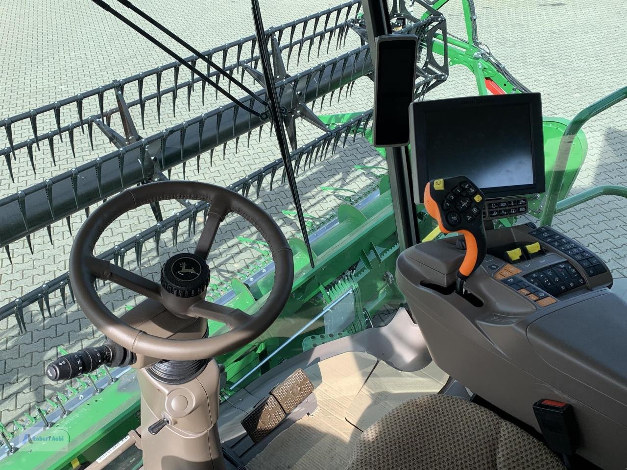 Mähdrescher des Typs John Deere S785 HM, Neumaschine in Wittlich (Bild 15)