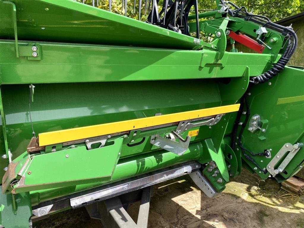 Mähdrescher Türe ait John Deere S785 Incl 30" Skærebord og vogn. Vi giver 50 timers høstgaranti i DK!!! AutoTrac. GPS. Dyna-Flow Plus., Gebrauchtmaschine içinde Kolding (resim 22)