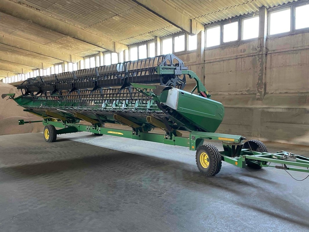 Mähdrescher des Typs John Deere S785 mit 730 PremiumFlow SW und SWW, Gebrauchtmaschine in Polleben (Bild 3)