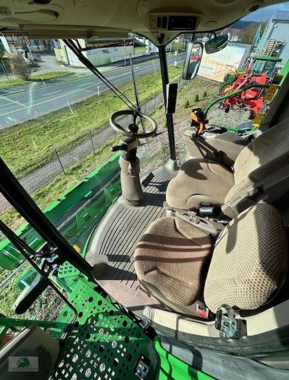 Mähdrescher des Typs John Deere S785i HM - 710er Bereifung, Neumaschine in Münchberg (Bild 7)