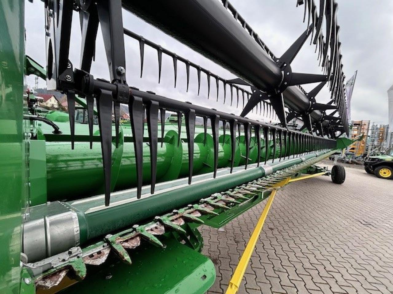 Mähdrescher del tipo John Deere S785i HM - Allrad, 710er Bereifung, Neumaschine en Münchberg (Imagen 16)