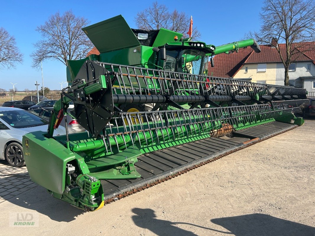 Mähdrescher tip John Deere S790, Gebrauchtmaschine in Haverlah (Poză 2)