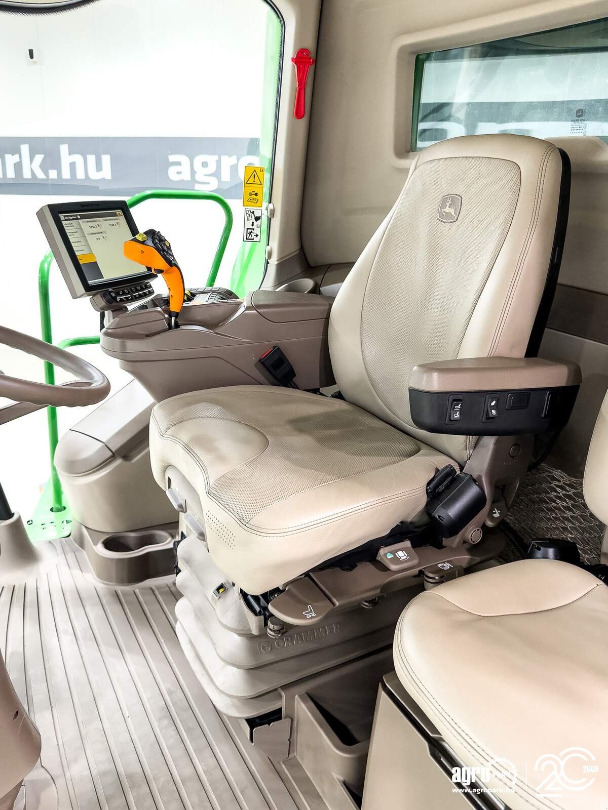 Mähdrescher tip John Deere S790i 4WD rotor combine, SF6000 AutoTrac, 202 kW drive, 800/70R38, ProDrive, air compressor, Gebrauchtmaschine in Csengele (Poză 11)