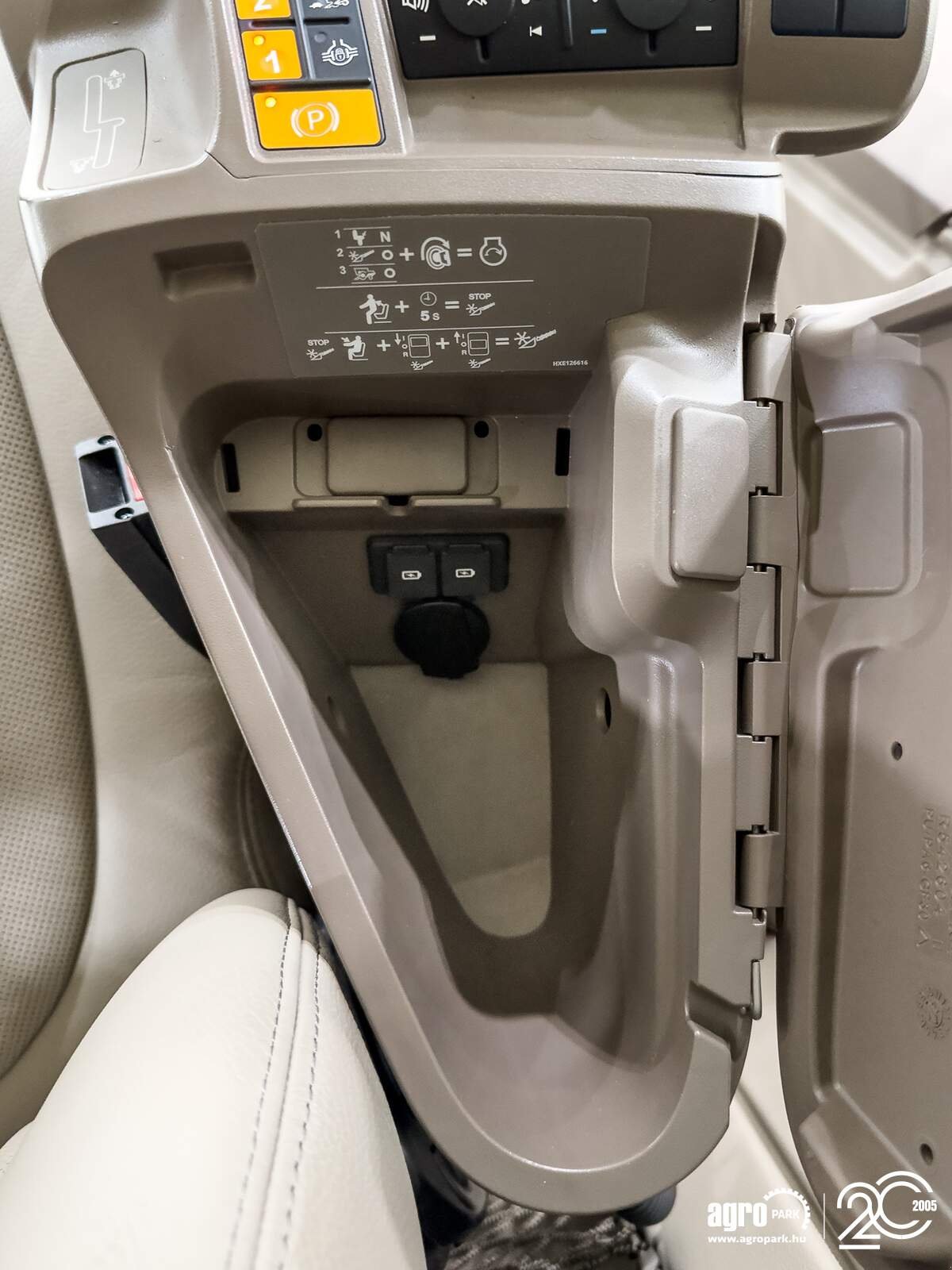 Mähdrescher tip John Deere S790i 4WD rotor combine, SF6000 AutoTrac, 202 kW drive, 800/70R38, ProDrive, air compressor, Gebrauchtmaschine in Csengele (Poză 16)