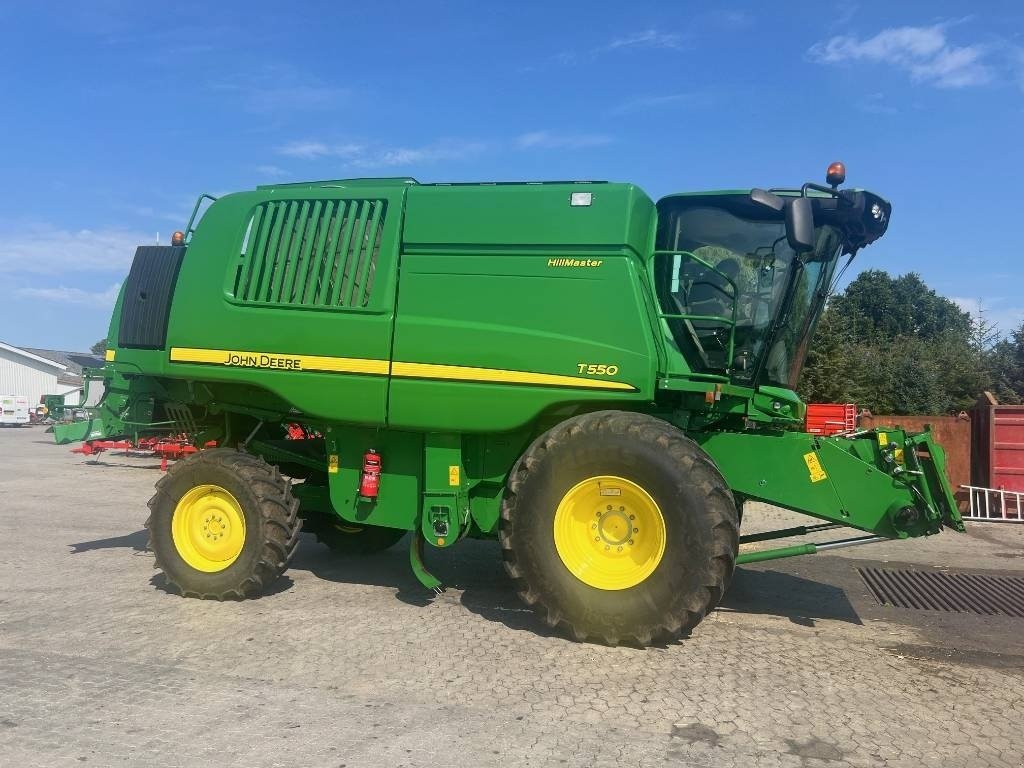 Mähdrescher typu John Deere T 550, Gebrauchtmaschine v Mern (Obrázek 4)