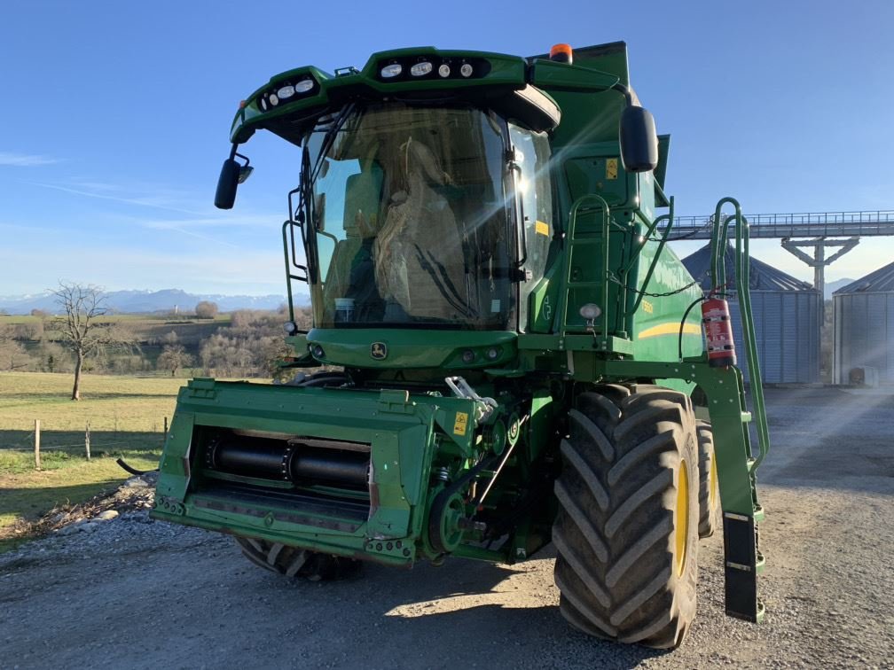 Mähdrescher des Typs John Deere T 560 i  T5, Gebrauchtmaschine in Aubiet (Bild 2)