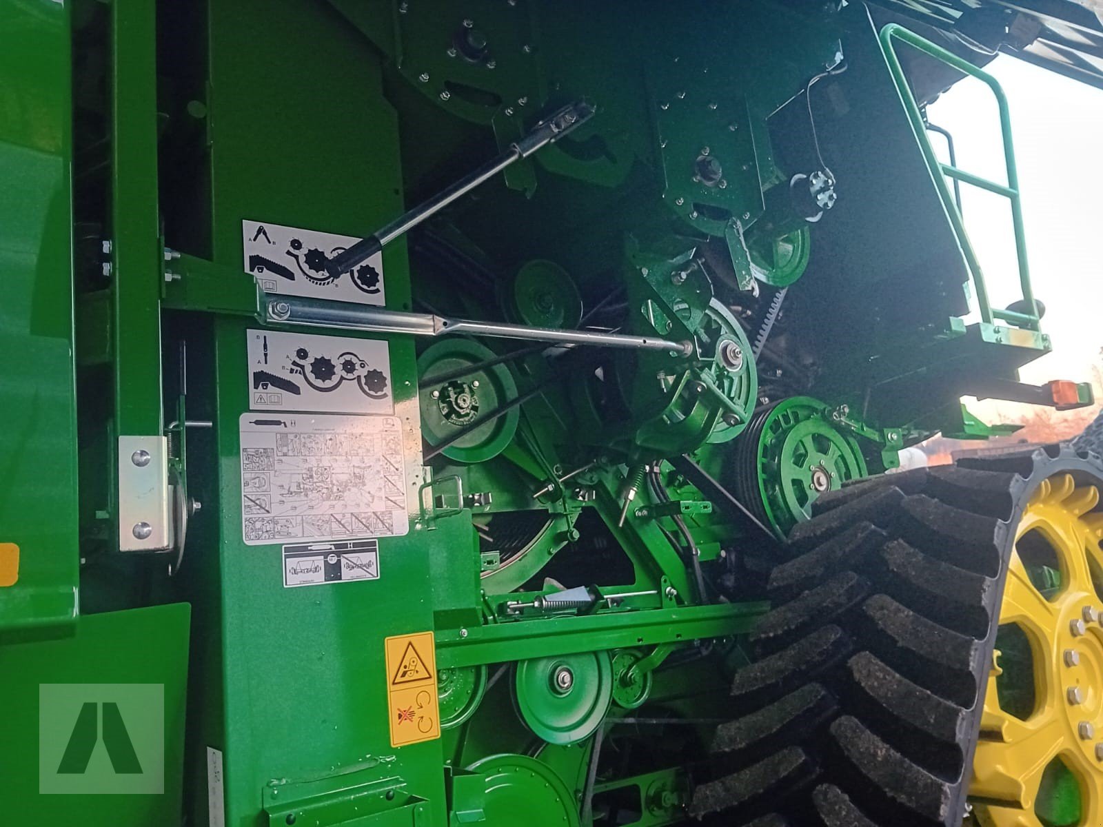 Mähdrescher tip John Deere T 560 i, Gebrauchtmaschine in Soyen (Poză 16)