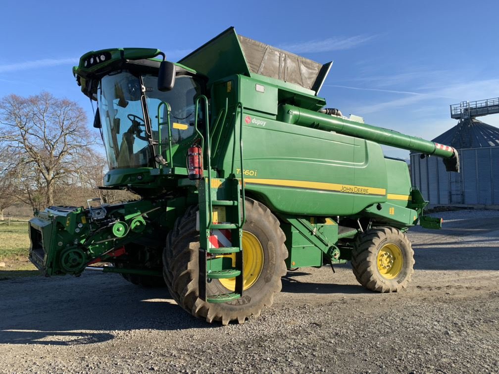 Mähdrescher des Typs John Deere T 560 T4i, Gebrauchtmaschine in Aubiet (Bild 3)