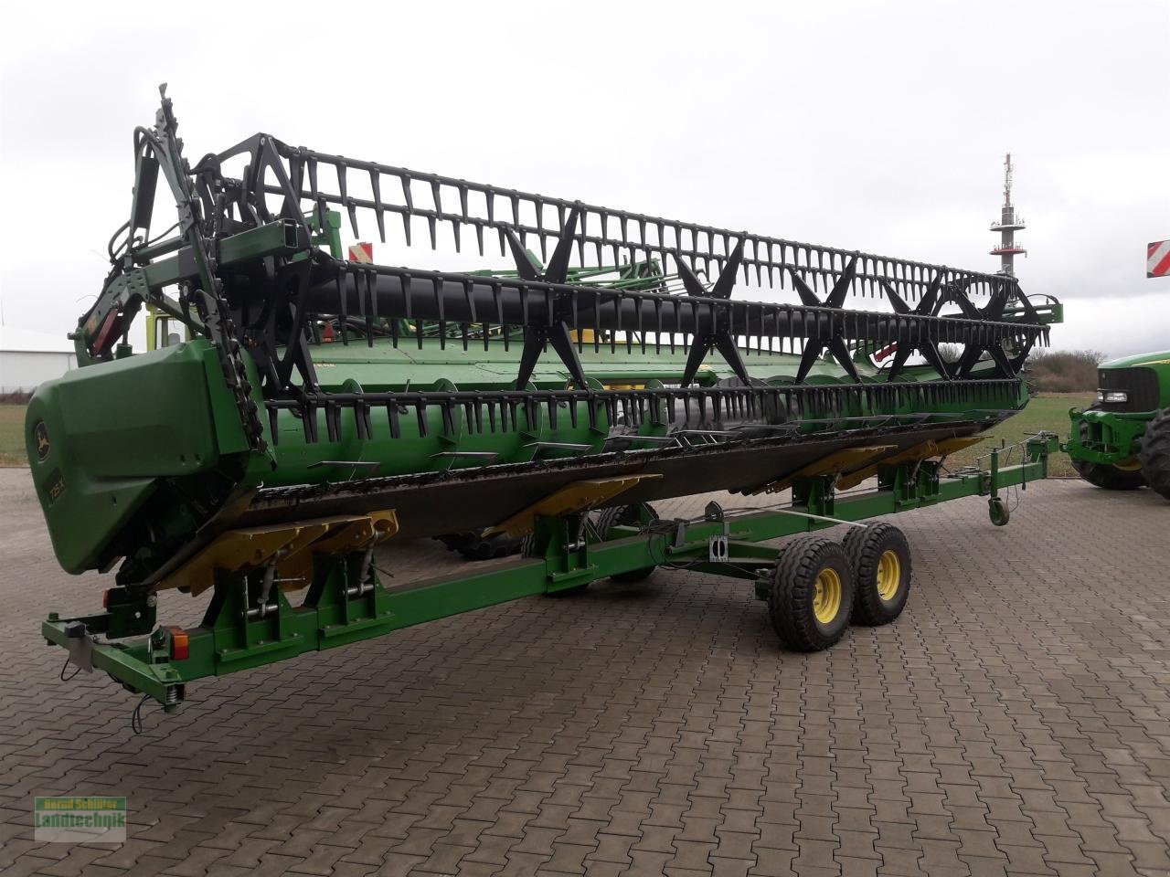 Mähdrescher типа John Deere T 660 HM, Gebrauchtmaschine в Büren (Фотография 11)