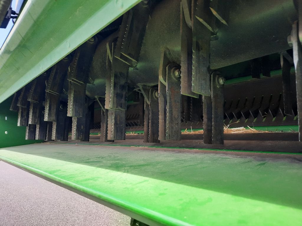 Mähdrescher tip John Deere T 660 I HILLMASTER, Gebrauchtmaschine in CHEMAUDIN ET VAUX (Poză 9)