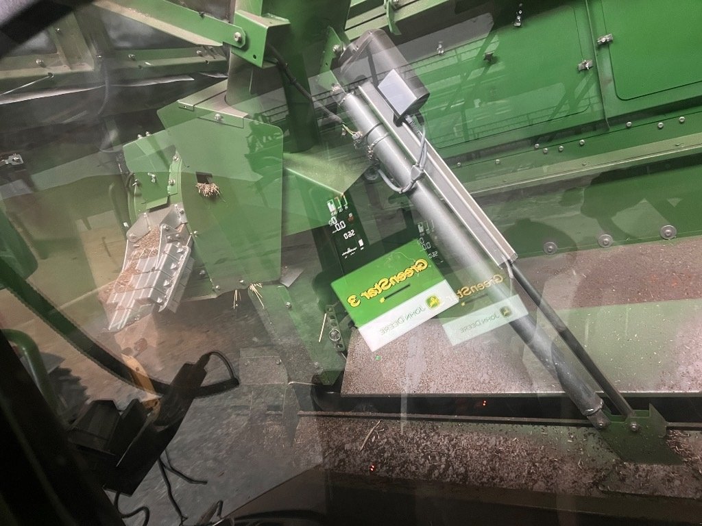 Mähdrescher van het type John Deere T 660 i, Gebrauchtmaschine in Mern (Foto 8)
