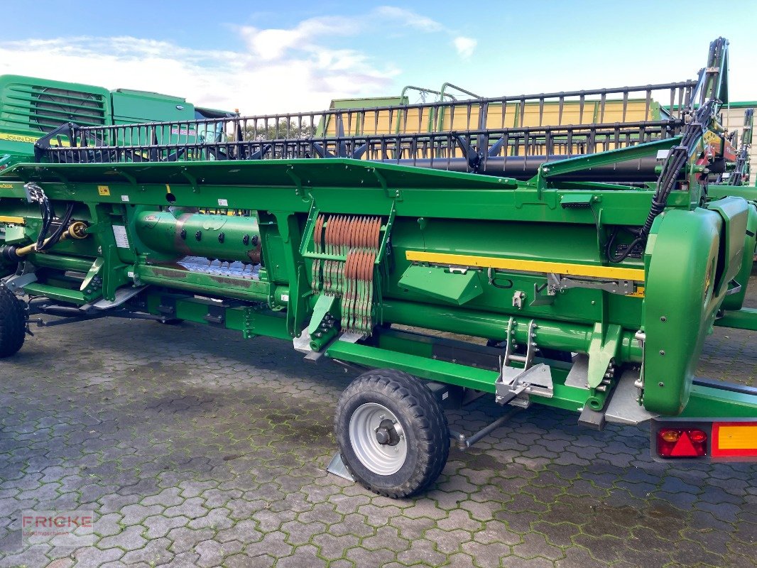 Mähdrescher typu John Deere T 670 Allrad, Gebrauchtmaschine w Bockel - Gyhum (Zdjęcie 22)