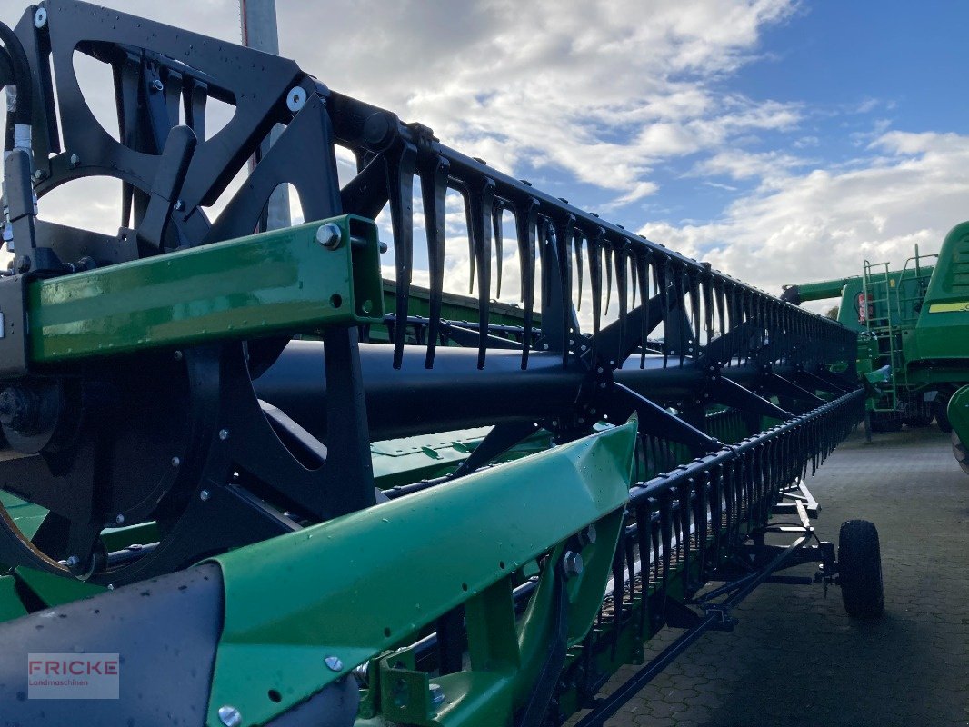 Mähdrescher typu John Deere T 670 Allrad, Gebrauchtmaschine w Bockel - Gyhum (Zdjęcie 24)