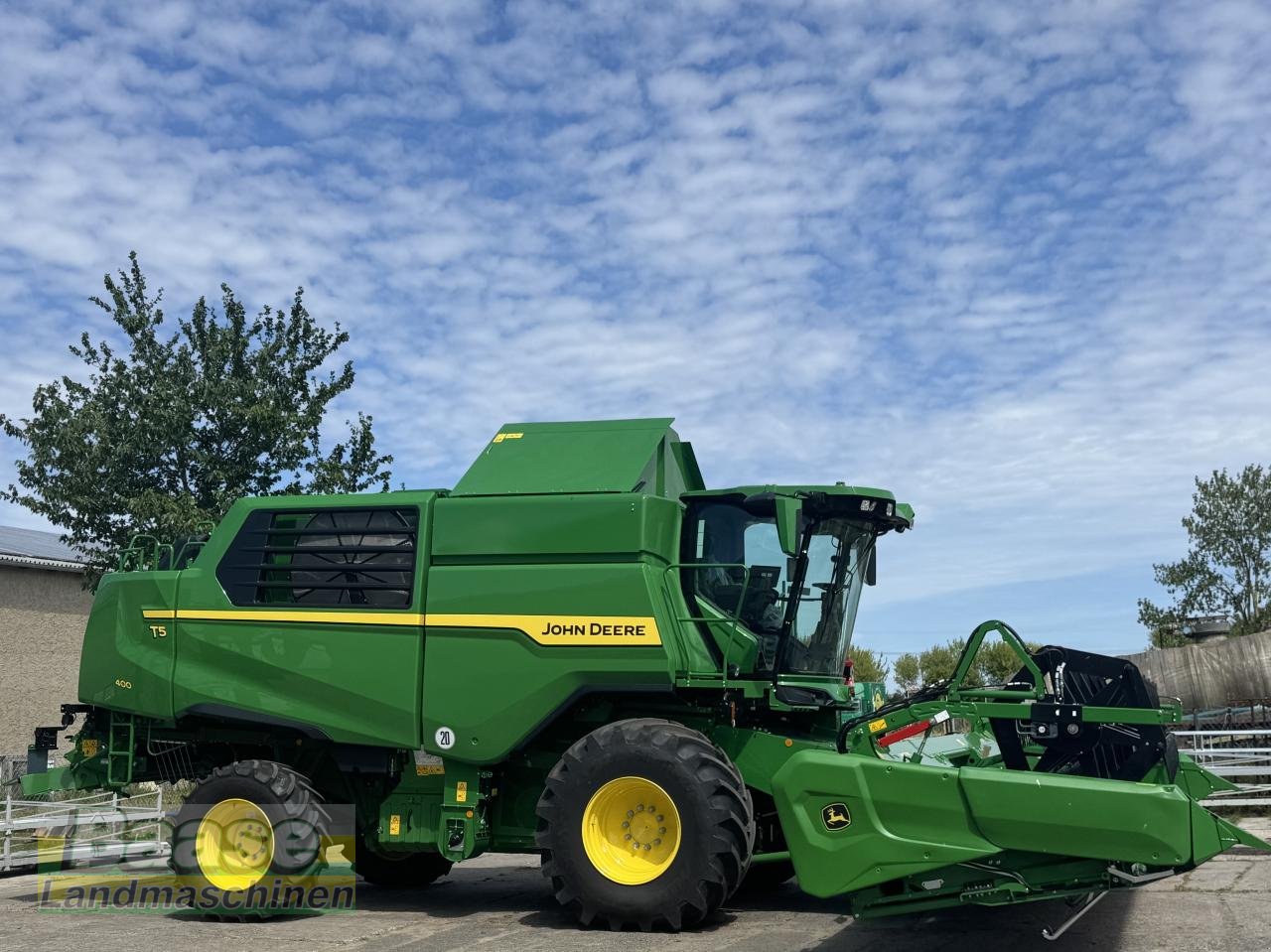 Mähdrescher tip John Deere T5 400 + 6,70m Vario-Schneidwerk, Gebrauchtmaschine in Holthof (Poză 5)