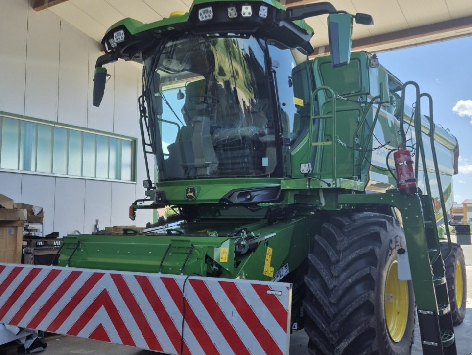Mähdrescher tip John Deere T5 400, Gebrauchtmaschine in Geiselhöring (Poză 1)