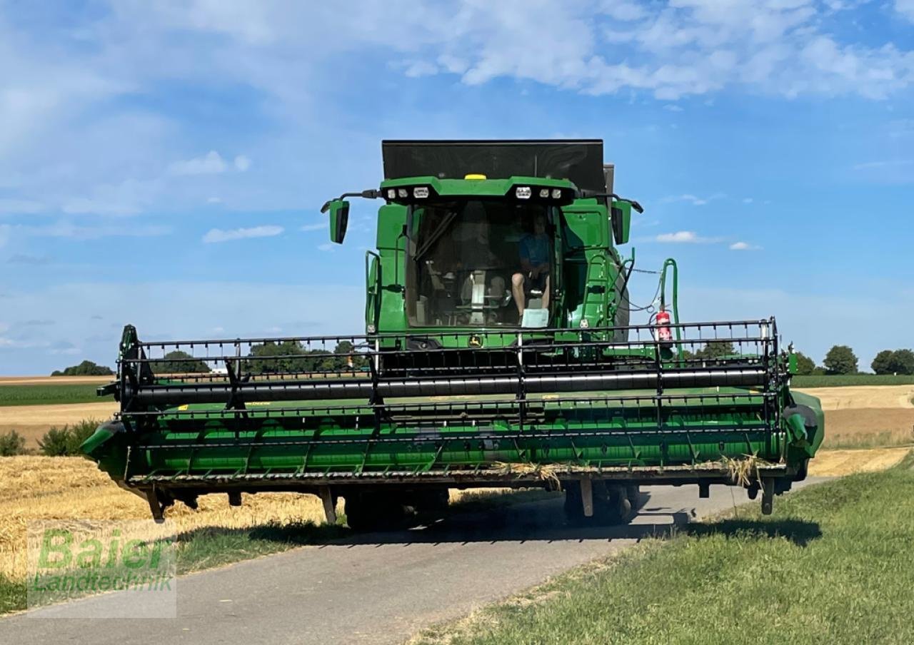 Mähdrescher typu John Deere T5 500 Hillmaster, Vorführmaschine v OBERNDORF-HOCHMOESSINGEN (Obrázek 1)